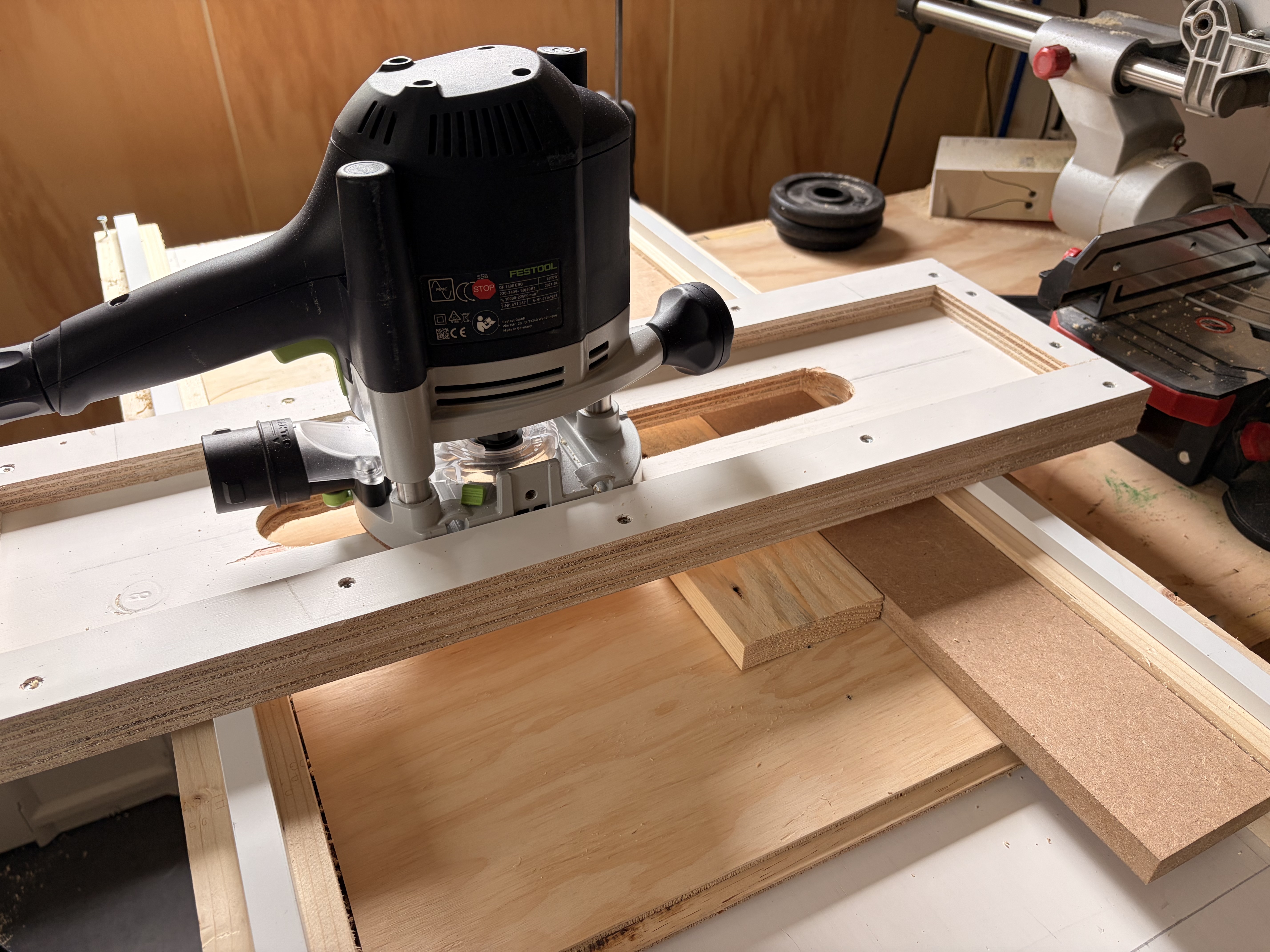Planken schoon frezen — beeld 1